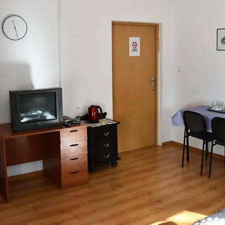 Pokoje Goscinne Collegium Mazovia Otwock