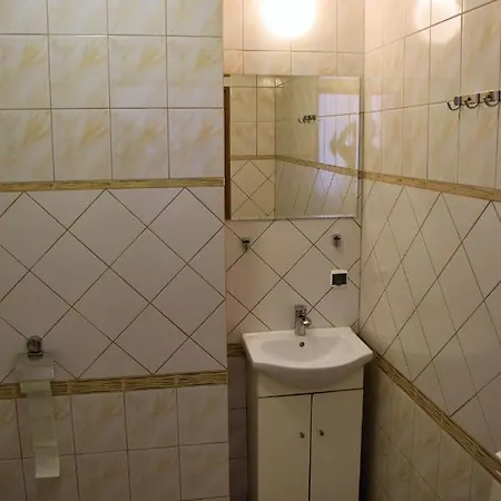 Pokoje Goscinne Collegium Mazovia Aparthotel Otwock