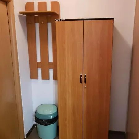 Pokoje Goscinne Collegium Mazovia *
