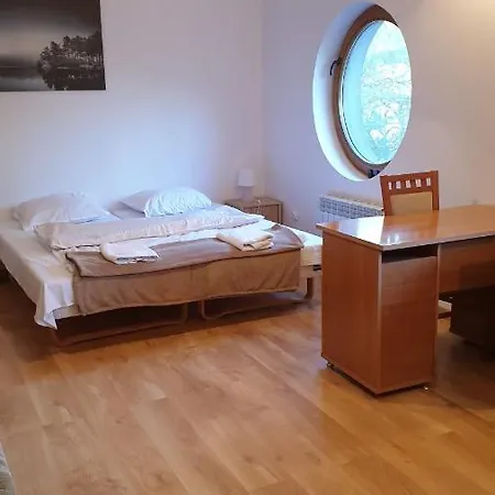 Aparthotel Pokoje Goscinne Collegium Mazovia