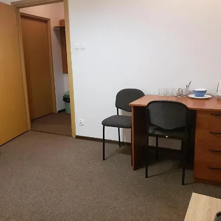 Pokoje Goscinne Collegium Mazovia Otwock