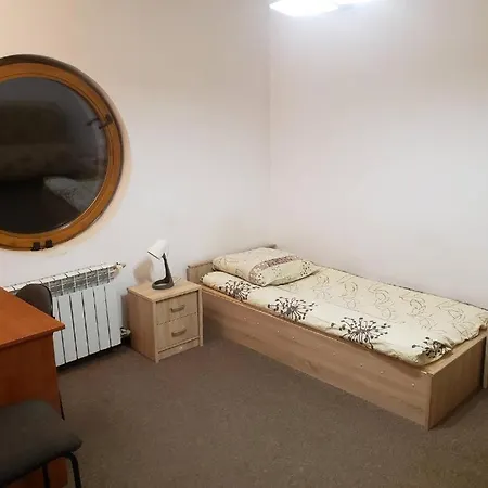 Pokoje Goscinne Collegium Mazovia * Otwock
